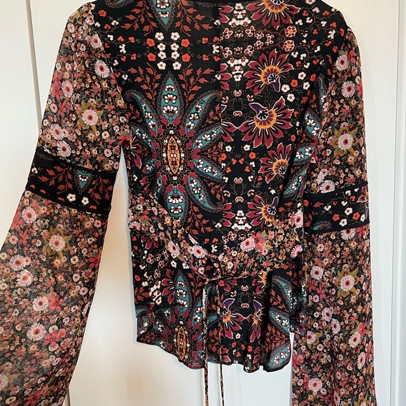 BCBG dark floral top - Picture 4 of 5